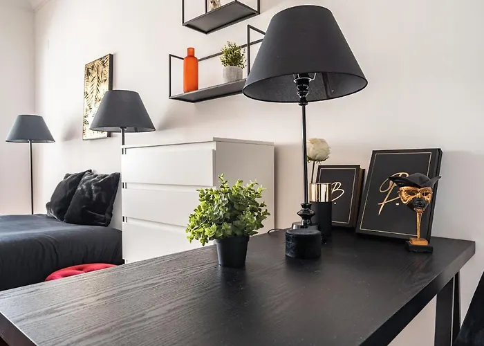 Akicity Alameda Yellow 아파트